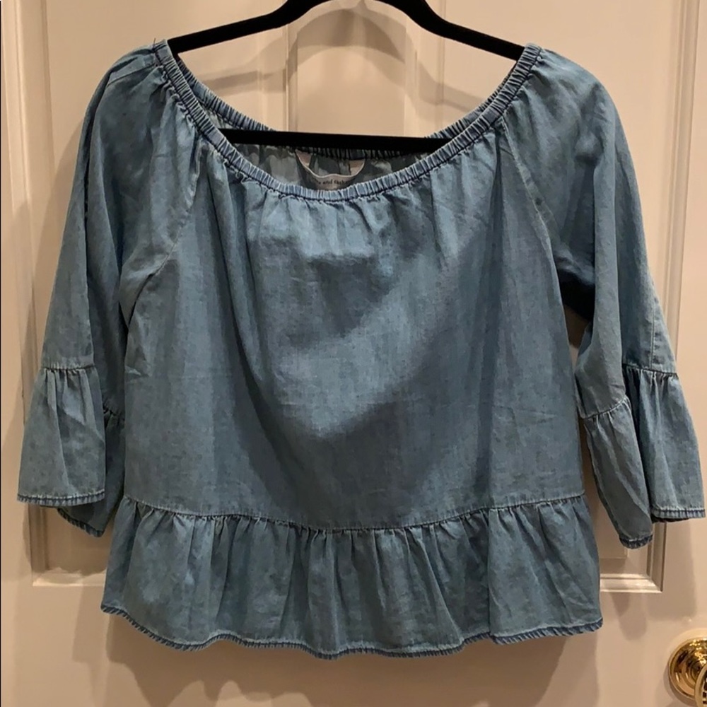 NWT cupcakes and cashmere Bishop blouse